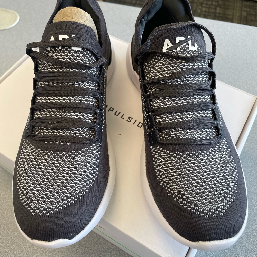 APL Black and Gray Techloom Breeze - Picture 5 of 10